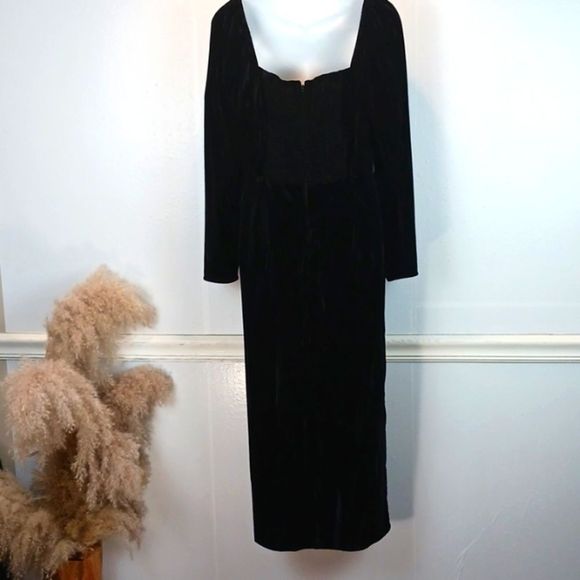 WAYF black puff long sleeve square neckline crushed velvet dress size medium - Picture 8 of 15